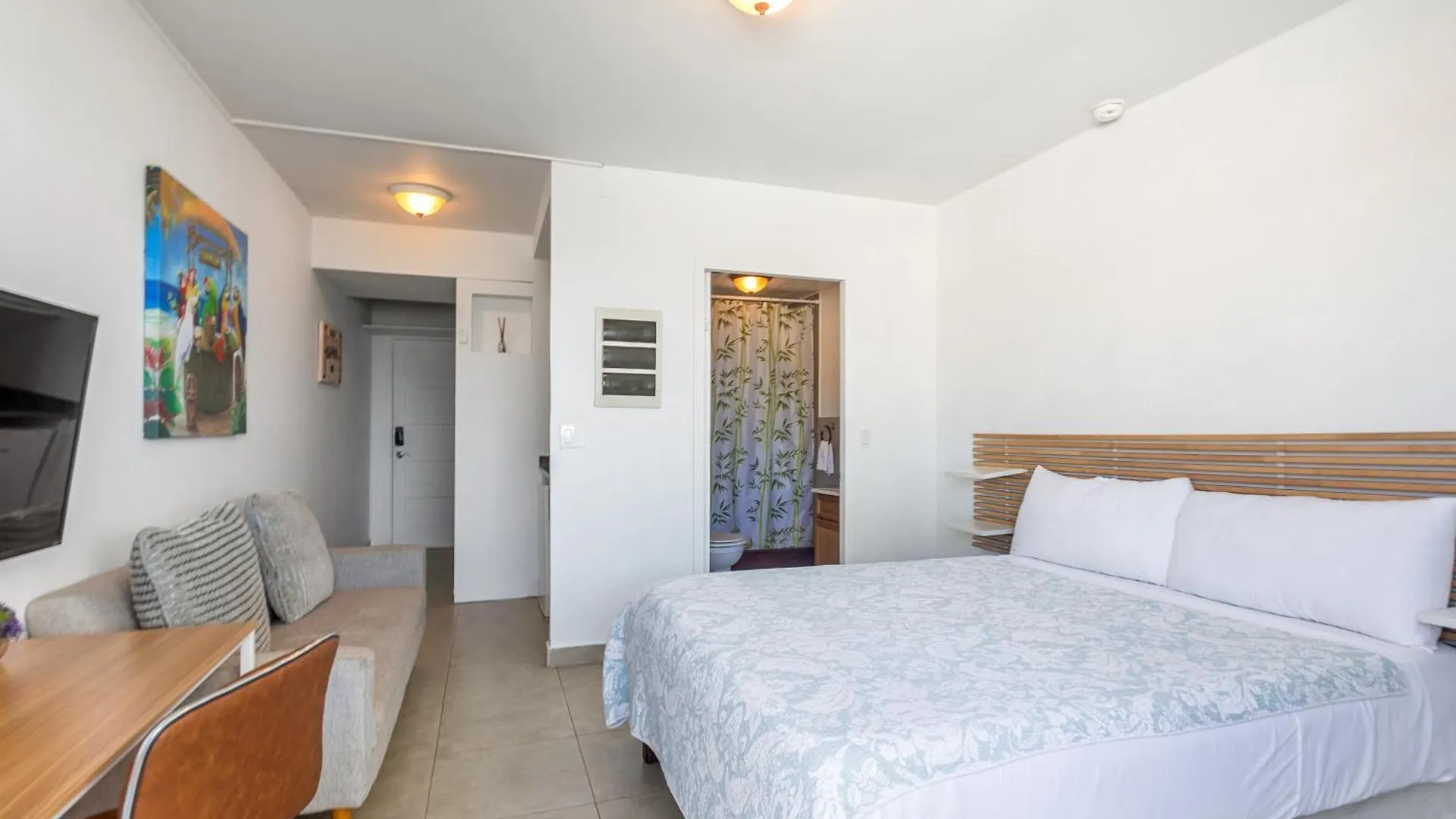 Apartment Maho Beach House - Petite Studio - Beach Access