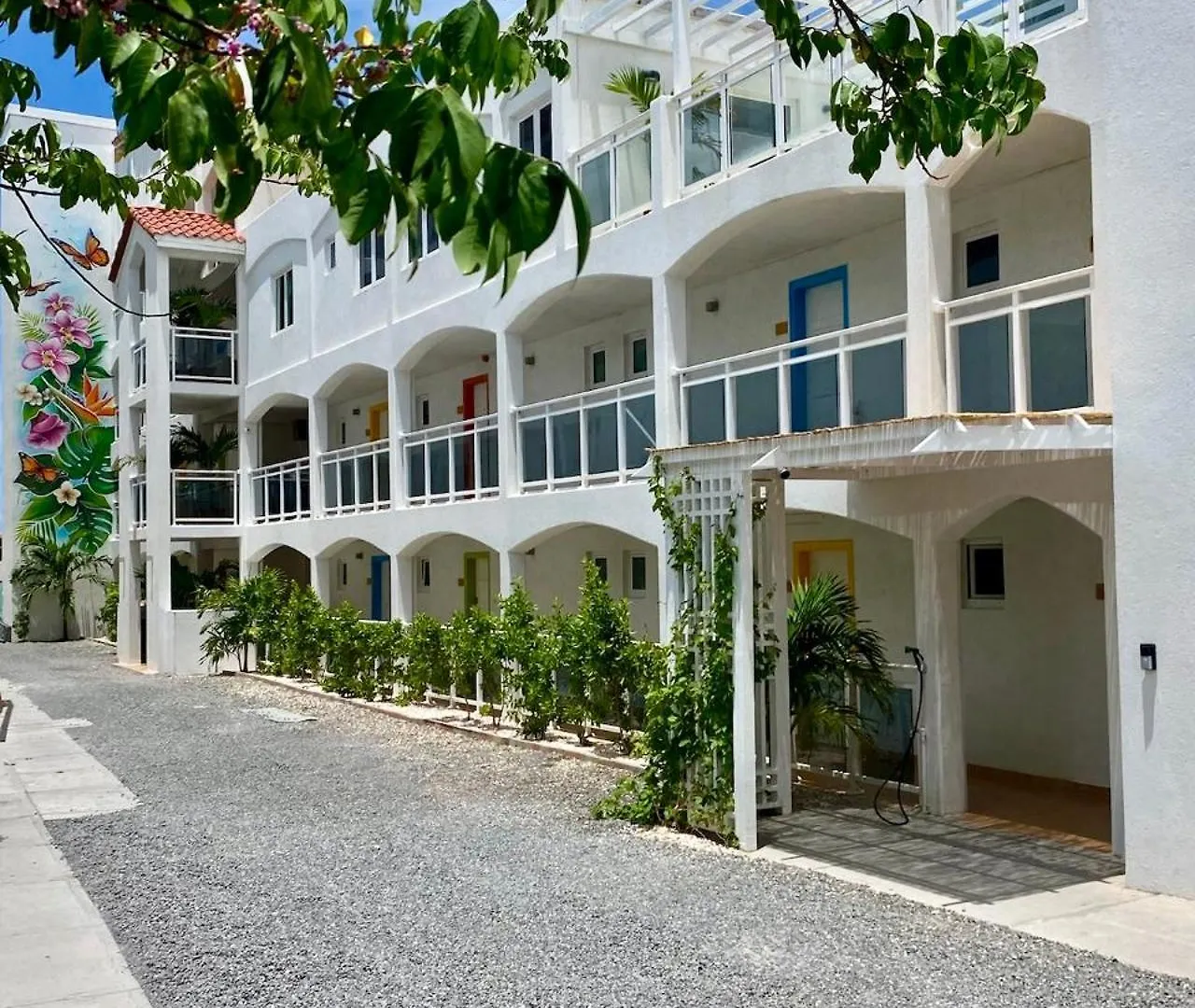 Apartment Maho Beach House - Petite Studio - Beach Access